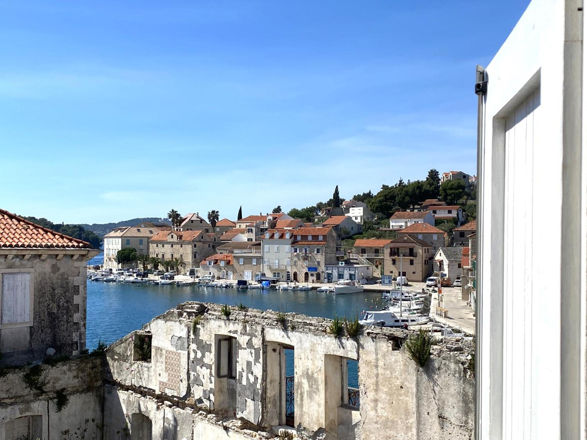 Riva Apartments Villa Thalia - Milna, Brac Milna  Luaran gambar
