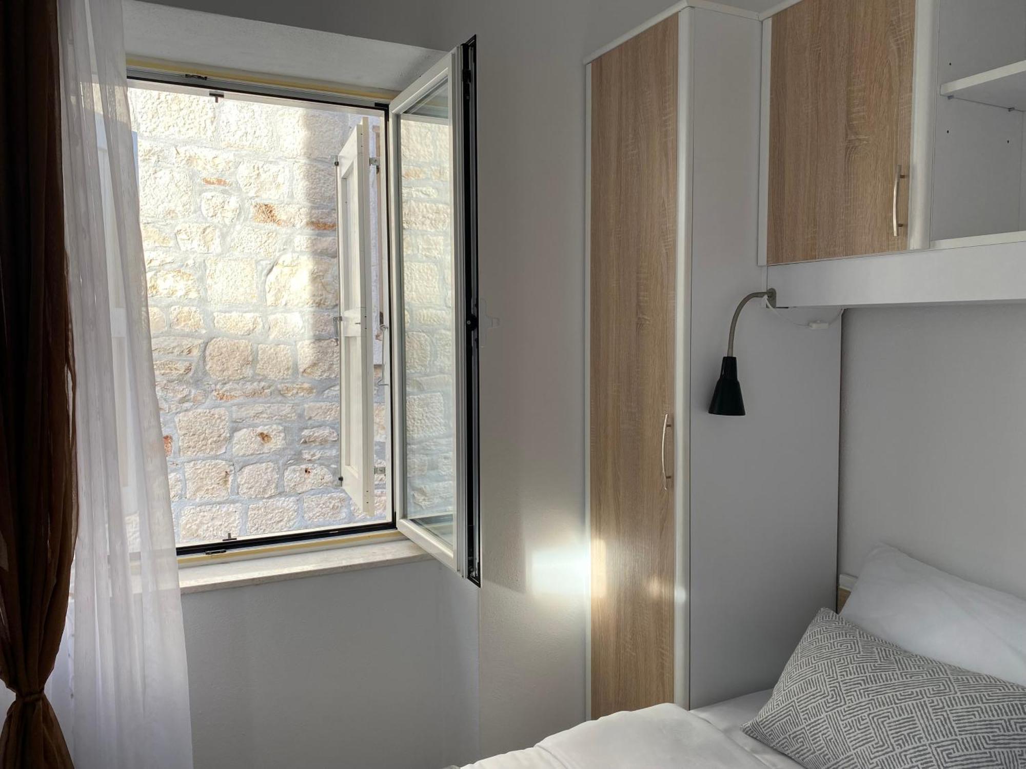 Riva Apartments Villa Thalia - Milna, Brac Milna  Luaran gambar